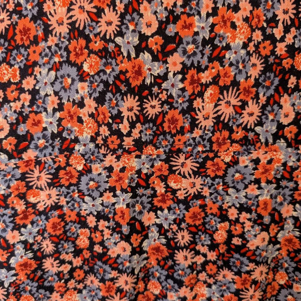 Universal Thread Women's Floral Sleeveless Top - Picture 6 of 6